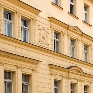 https://grand.praguehotelsweb.com